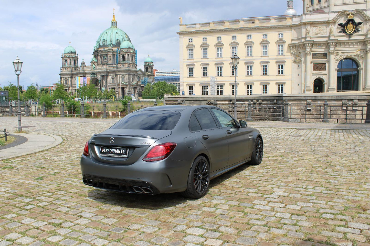 MERCEDES BENZ C63s