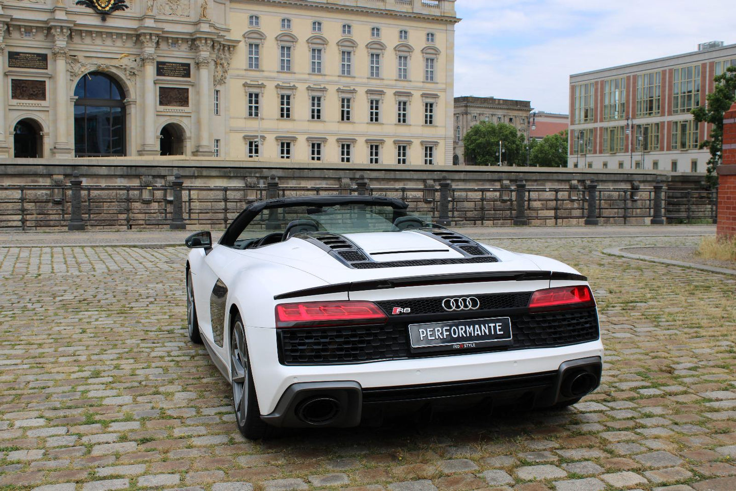 Audi R8 SPYDER