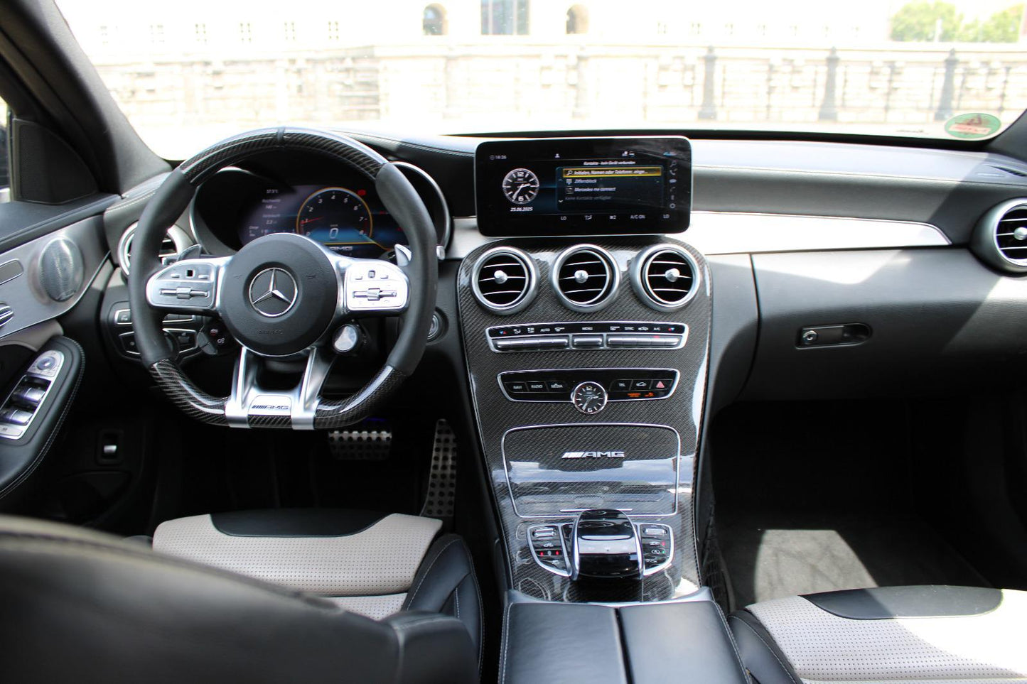 MERCEDES BENZ C63s