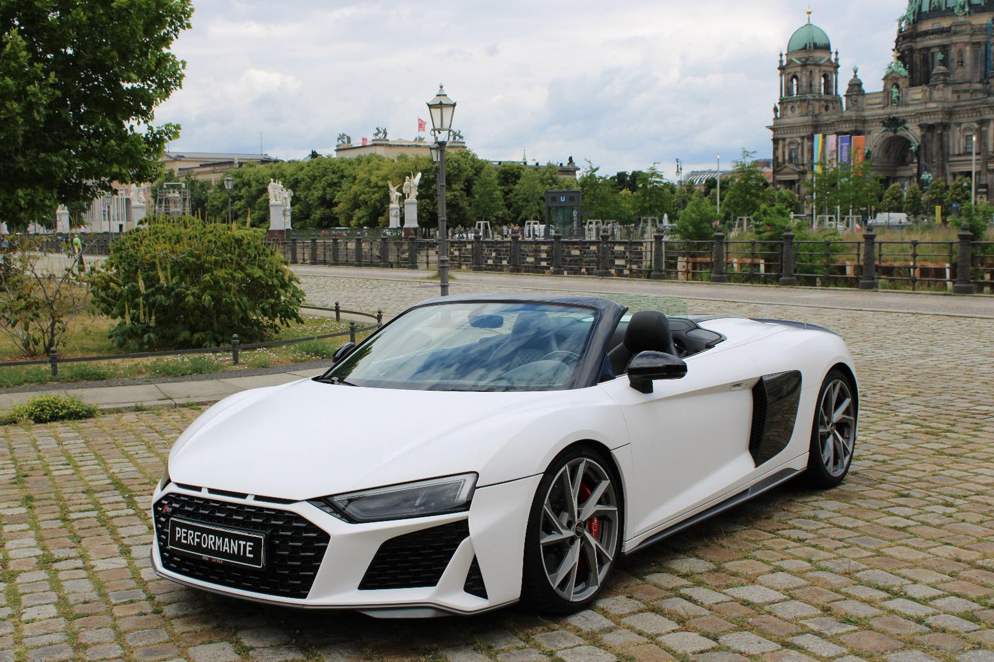 Audi R8 SPYDER