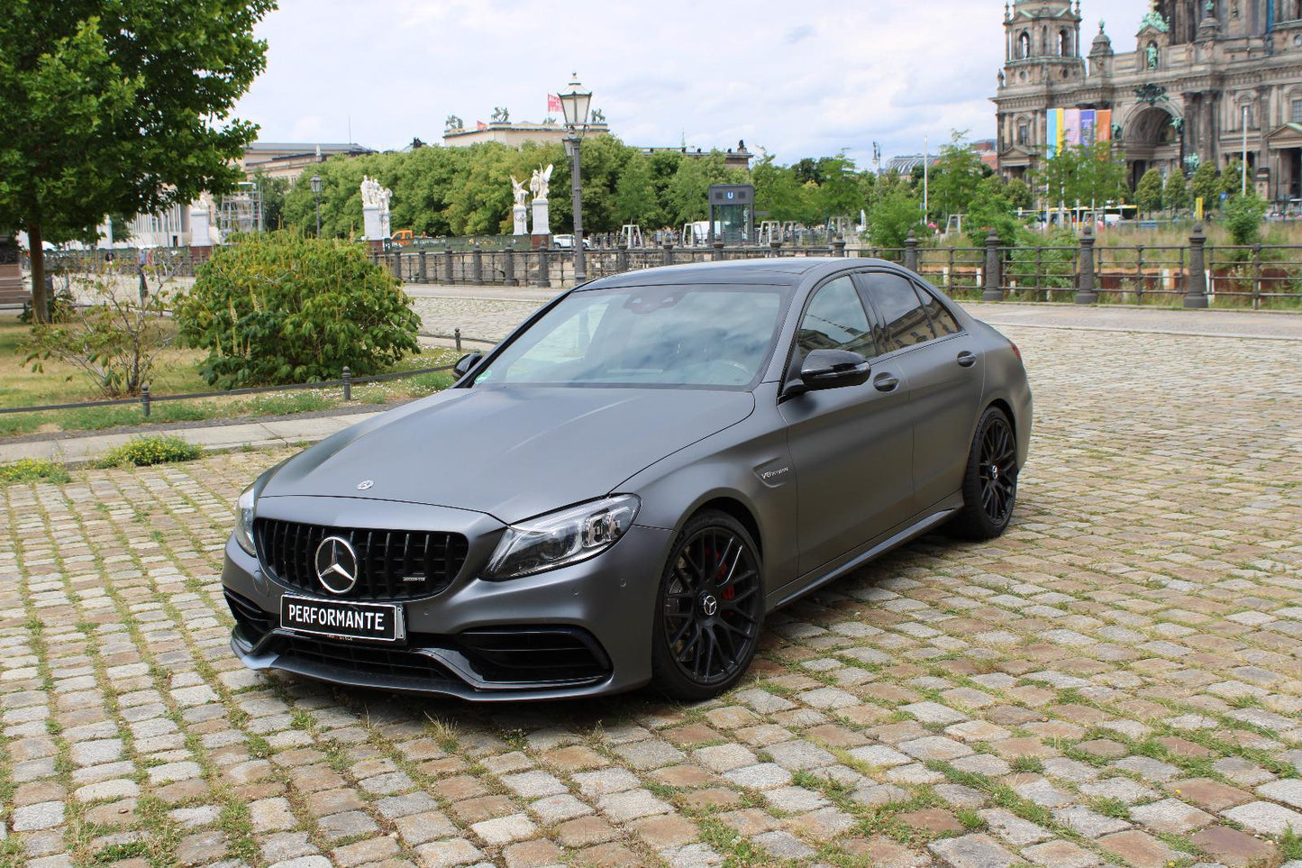 MERCEDES BENZ C63s